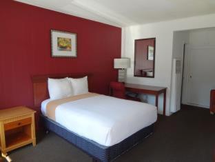 Holiday Lodge Los Angeles Room photo