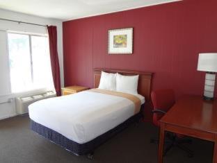 Holiday Lodge Los Angeles Room photo